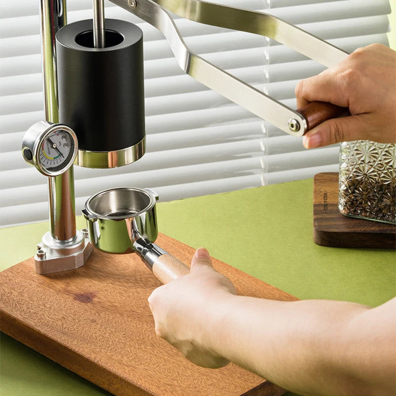 Manual Espresso Machine Retro Design High-Pressure Extraction Rich Oil Content
